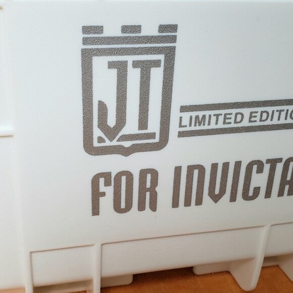 Invicta Jason Taylor Limited Edition Tower Of Strength WhiteGray 3 Slot Case - Picture 7 of 10